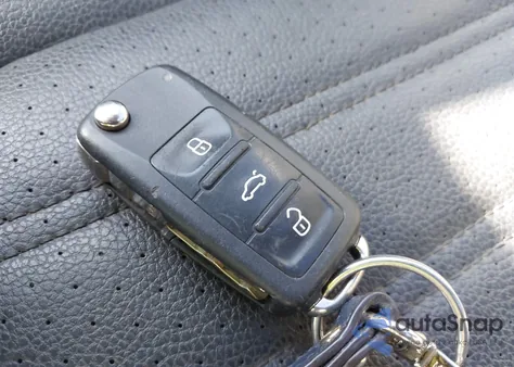 2017 Volkswagen Jetta Gli z USA, uszkodzony, nr VIN 3VW5T7AJ4HM365431